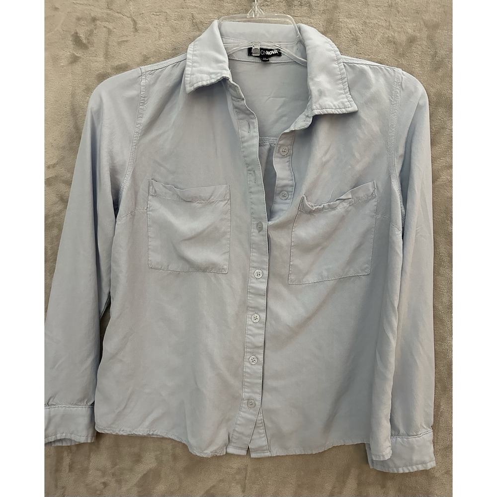 FASHION NOVA Button Down Shirt Womens Size Medium‎ Collared